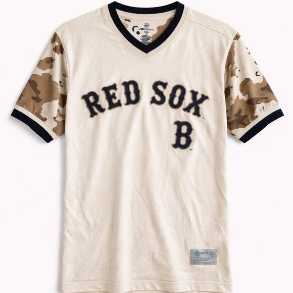 Boston Red Sox Cream Camo V-Neck Tee Shirt Small | Genuine Merchandise - Picture 2 of 3